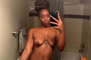 Your Favvorite Piece Of Chocolate💕💚 - Image 5