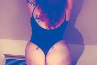 6'3 Amazon Goddess wants to SLUT you out! only hmu if ready 2 meet! - Image 3