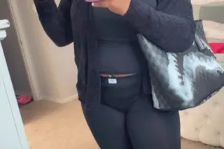 New in town💦🍂 - Image 4